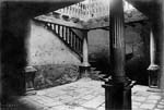 Patio de la escalera de la Casa de Vallesantoro en Sangüesa