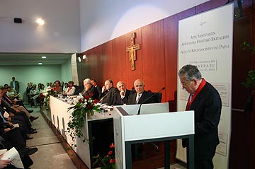Alfonso Gorroñogoitia durante su discurso.
