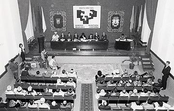Apertura del curso 84-85.