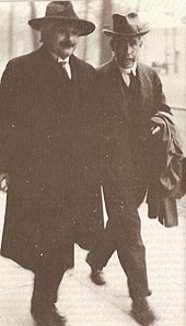 Einstein con Niels Bohr 