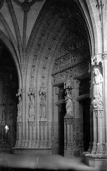 Portada central de la Catedral Vieja de Vitoria-Gasteiz